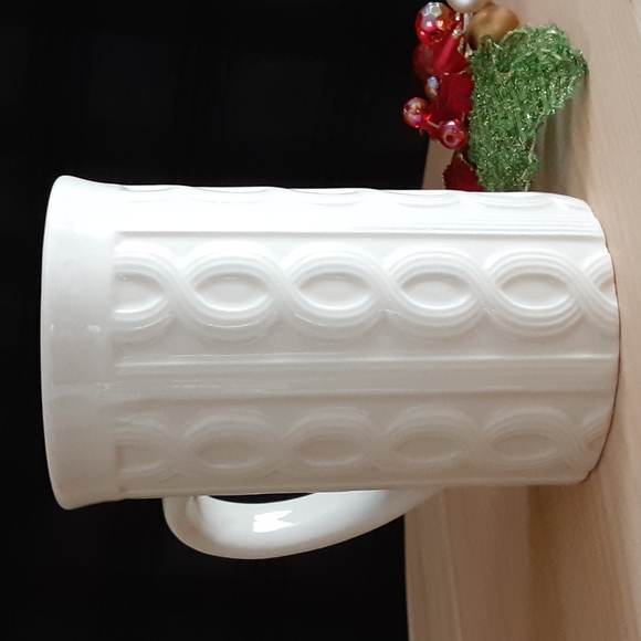 Bay Island 2020 White Cable Knit Textured Coffee Mug 12 oz - Picture 2 of 5